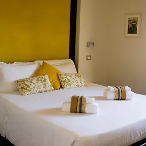 Al Centro Di Italie